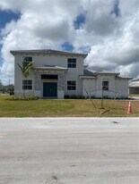 27560 SW 159th Pl in Homestead, FL - Building Photo