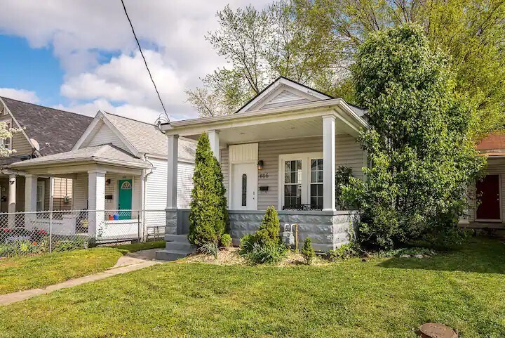 466 E Brandeis Ave in Louisville, KY - Building Photo