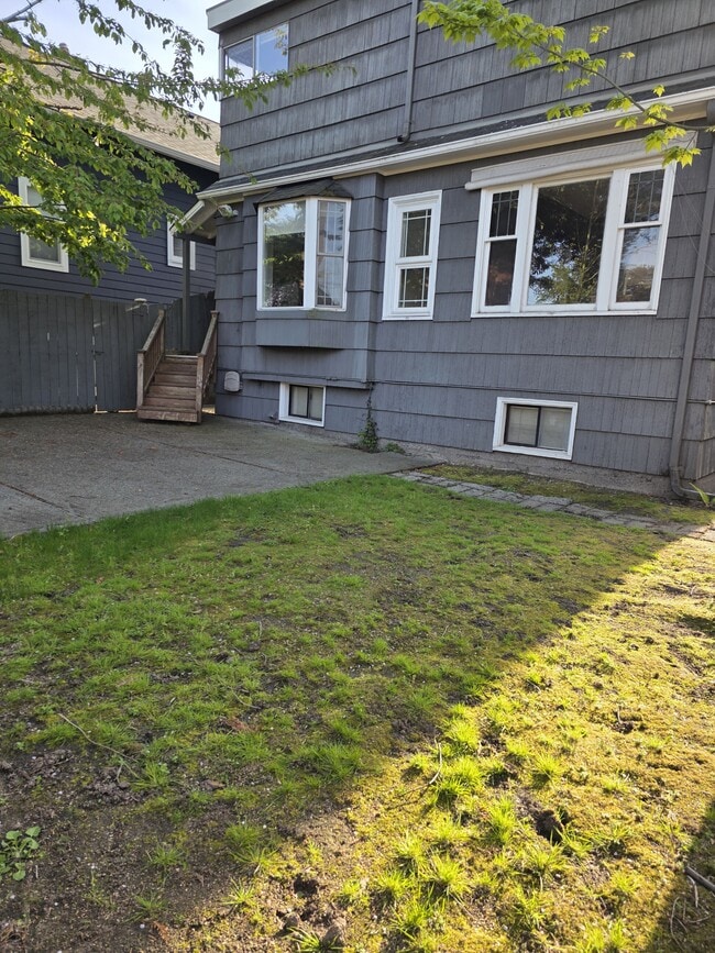 1518 Warren Ave N in Seattle, WA - Building Photo - Building Photo