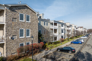 Cresskill Commons Apartments