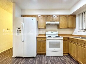 17401 E Gunnison Pl in Aurora, CO - Building Photo - Building Photo