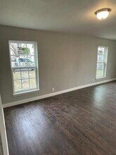 209 S Jordan St in Whitesboro, TX - Building Photo - Building Photo