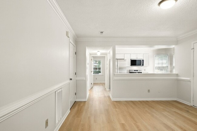 13 Academy Ln in Hampton, VA - Building Photo - Building Photo
