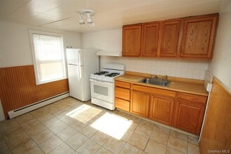 4 School House Ln in Tuxedo Park, NY - Building Photo - Building Photo