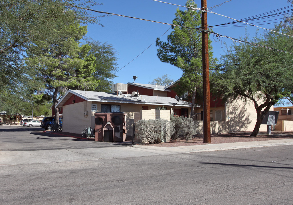 209 E Alturas St in Tucson, AZ - Building Photo