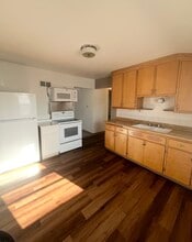 2648 S 69th St in Milwaukee, WI - Building Photo - Building Photo