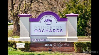 356 Ridge Rd in Dayton, NJ - Building Photo