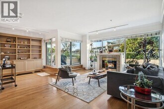 1600 Hornby St in Vancouver, BC - Building Photo - Building Photo