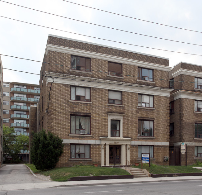 Bathclair North & South in Toronto, ON - Building Photo - Building Photo