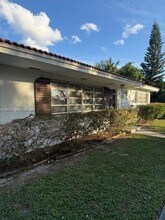 3924 Hayes St in Hollywood, FL - Building Photo - Building Photo