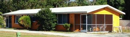 Englewood Apartments in Englewood, FL - Foto de edificio - Building Photo