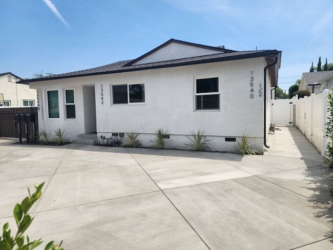 property at 13542 Hamlin St