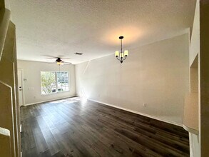 1238 Standridge Dr in Wesley Chapel, FL - Building Photo - Building Photo