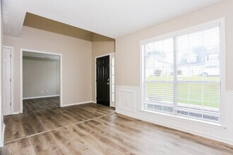 8079 Clearview Cir in Riverdale, GA - Building Photo - Building Photo