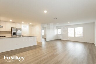 10606 Pablo Way, Unit 156 in Converse, TX - Building Photo - Building Photo