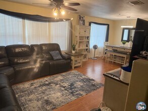 642 Brewer Rd in Imperial, CA - Building Photo - Building Photo