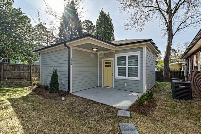 property at 1706 Club Rd