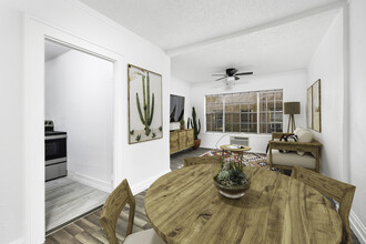 1024 N Oregon St in El Paso, TX - Foto de edificio - Building Photo