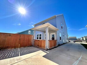 202 Pebblestream Pass in Taylor, TX - Building Photo - Building Photo