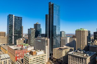 1 Square Phillips in Montréal, QC - Building Photo