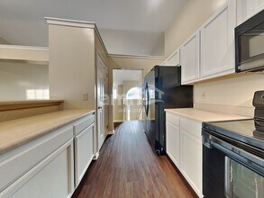 8973 Julia Mdws in Independence, KY - Foto de edificio - Building Photo