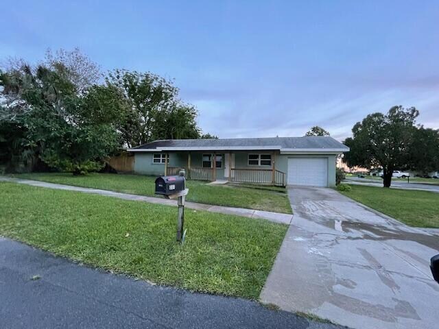 337 Mc Leod Dr in Cocoa, FL - Building Photo - Building Photo