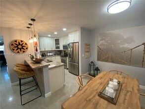 8530 SW 149th Ave in Miami, FL - Building Photo - Building Photo