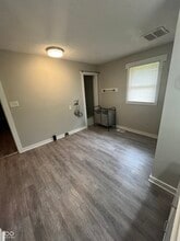 824 Harlan St in Indianapolis, IN - Building Photo - Building Photo