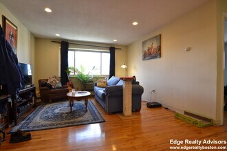 290 Corey Rd, Unit 44 in Boston, MA - Building Photo - Building Photo