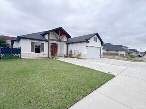 3412 Inez St in Edinburg, TX - Building Photo - Building Photo
