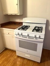 1130 San Rafael Ave in Glendale, CA - Building Photo - Building Photo