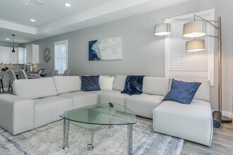 17701 Yancy Ave in Jupiter, FL - Foto de edificio - Building Photo