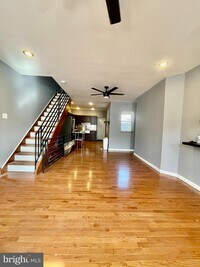 2125 W Seybert St photo'