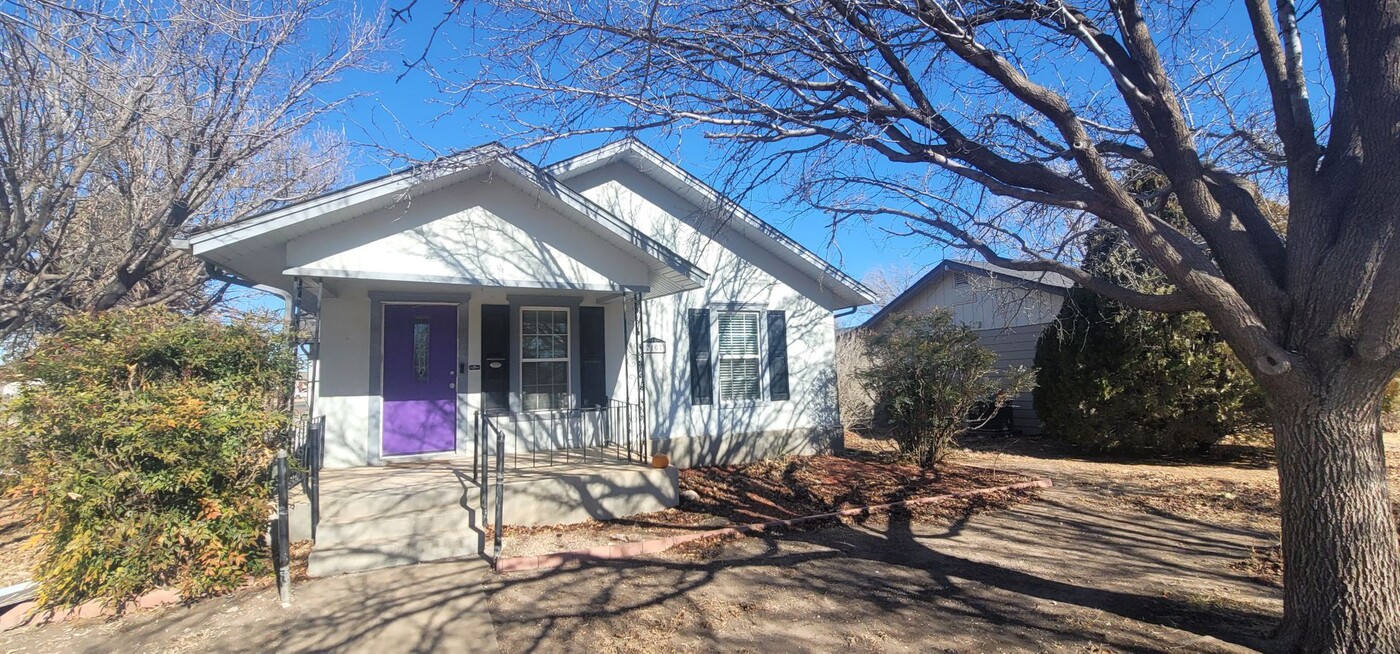 2101 6th Ave in Canyon, TX - Building Photo