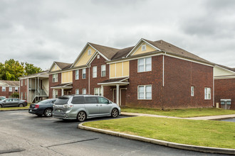 Cane Creek Apartments in Memphis, TN - Building Photo - Building Photo