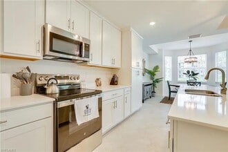 18441 Copperhead Dr, Unit 346 in Lehigh Acres, FL - Foto de edificio - Building Photo