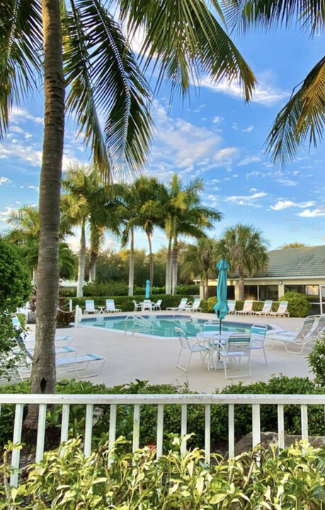 25735 Lake Amelia Way, Unit 203 in Bonita Springs, FL - Building Photo