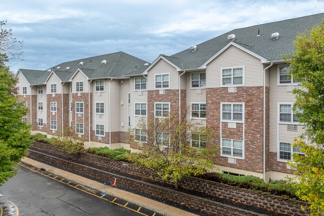 Airmont Gardens 55+ Senior Apartments in Suffern, NY - Building Photo - Building Photo