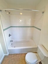 1306 W Sunset Blvd, Unit 3-4 in Los Angeles, CA - Building Photo - Building Photo