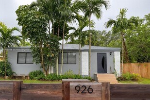 926 NW 59th St in Miami, FL - Building Photo
