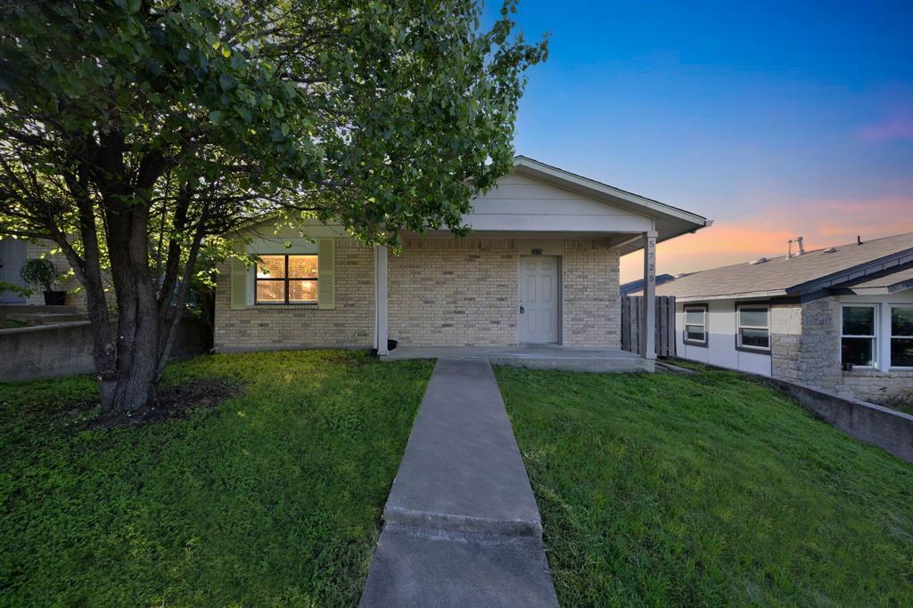5725 Alsace Trail in Austin, TX - Building Photo