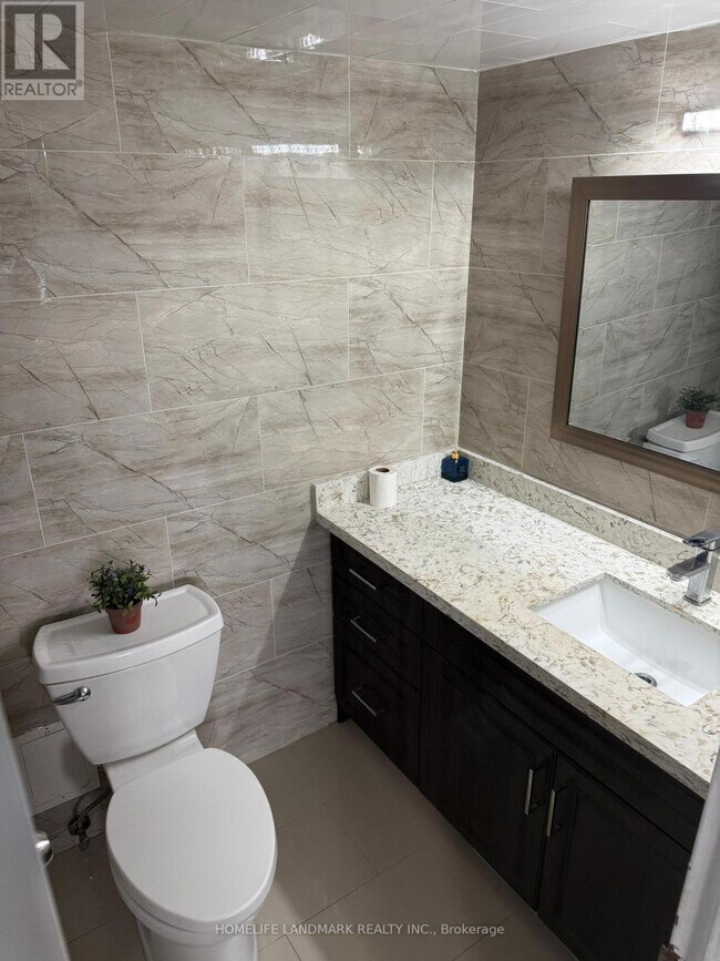 180 Markham Rd in Toronto, ON - Building Photo - Building Photo