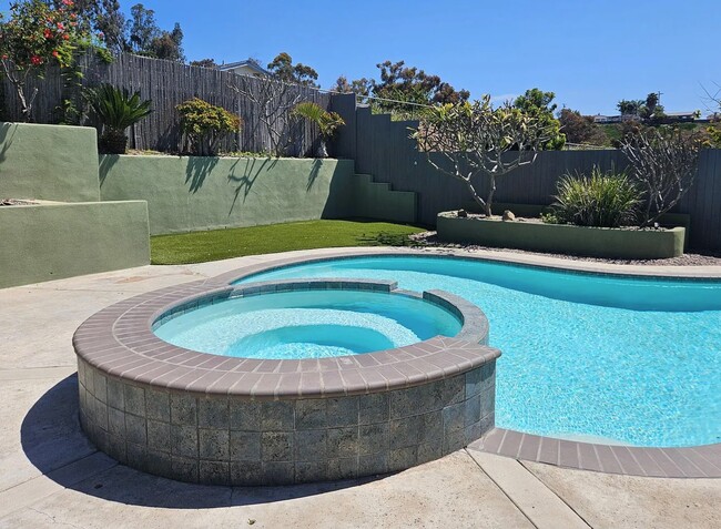 property at 2127 Hanford Dr