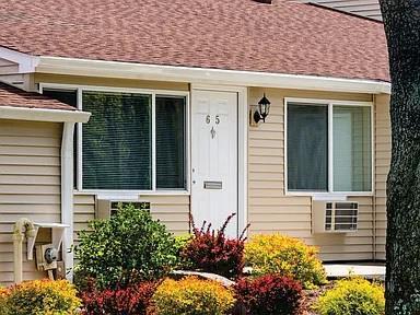 property at 1b Country Club Dr