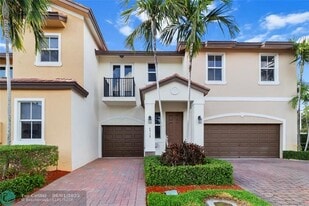 6918 Long Pine Cir in Coconut Creek, FL - Building Photo