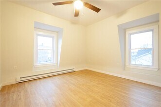5 Pleasant St in Westerly, RI - Building Photo - Building Photo