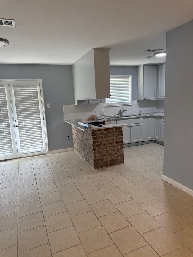 property at 7884 Grayson Ave