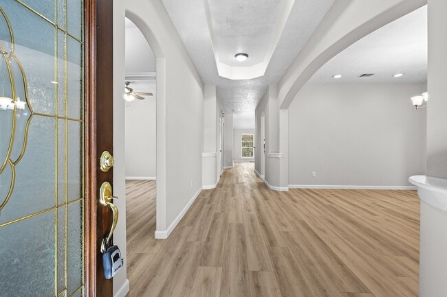 property at 25910 N Lakefair Dr