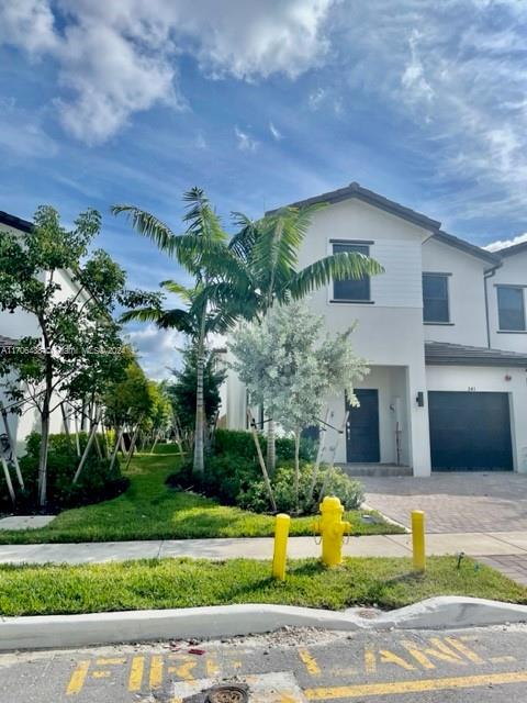 241 SW 159th Dr in Pembroke Pines, FL - Building Photo