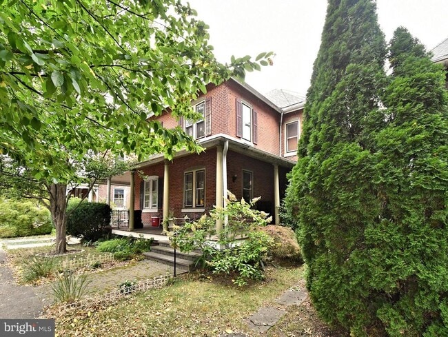 property at 365 2nd Ave